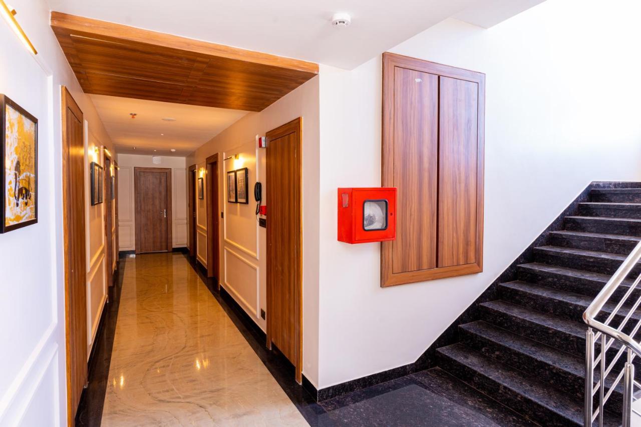 Raghunandan Palace - A Premier Boutique Stay, City Center & 500 Meters From City Railway Station Udaipur Exteriör bild