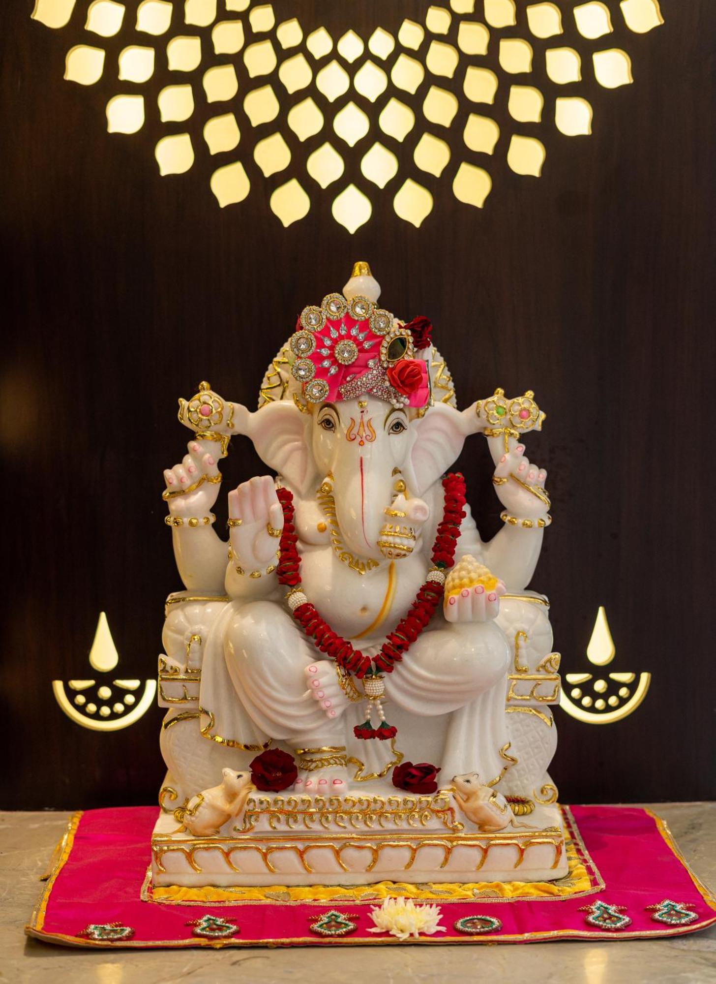 Raghunandan Palace - A Premier Boutique Stay, City Center & 500 Meters From City Railway Station Udaipur Exteriör bild