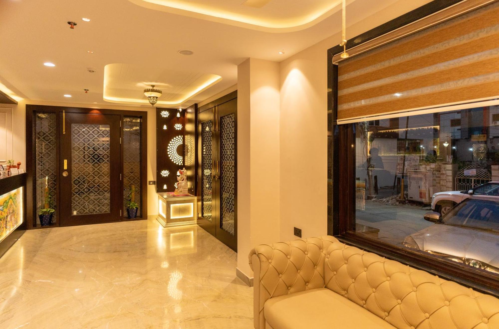 Raghunandan Palace - A Premier Boutique Stay, City Center & 500 Meters From City Railway Station Udaipur Exteriör bild