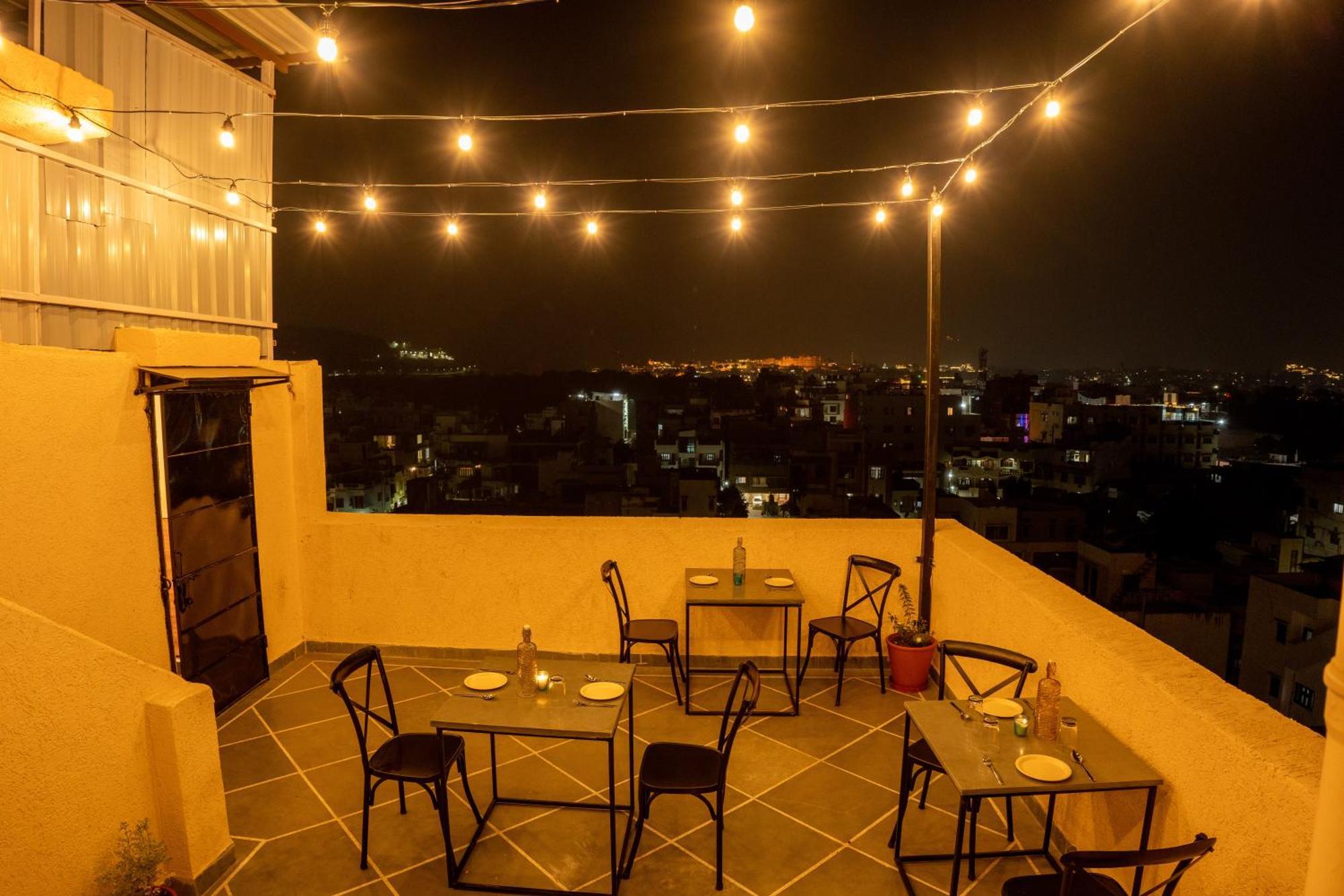 Raghunandan Palace - A Premier Boutique Stay, City Center & 500 Meters From City Railway Station Udaipur Exteriör bild