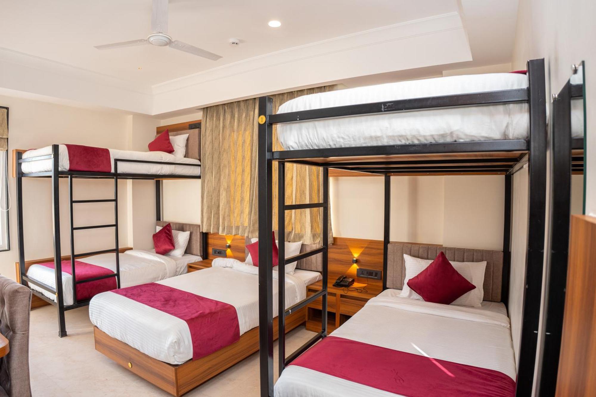 Raghunandan Palace - A Premier Boutique Stay, City Center & 500 Meters From City Railway Station Udaipur Exteriör bild